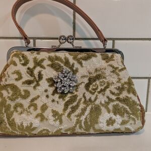 Vintage-Inspired Floral Satchel with Brooch